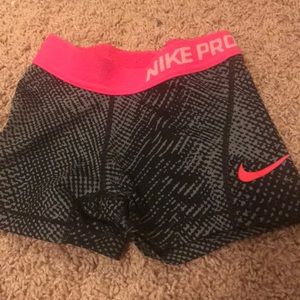 Girls XS dryfit  nike pro